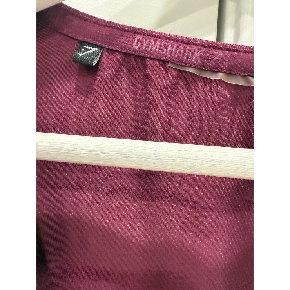 Gymshark Burgundy Long Sleeve Crop Top Thumbholes Athletic Athleisure Womens - Picture 5 of 10